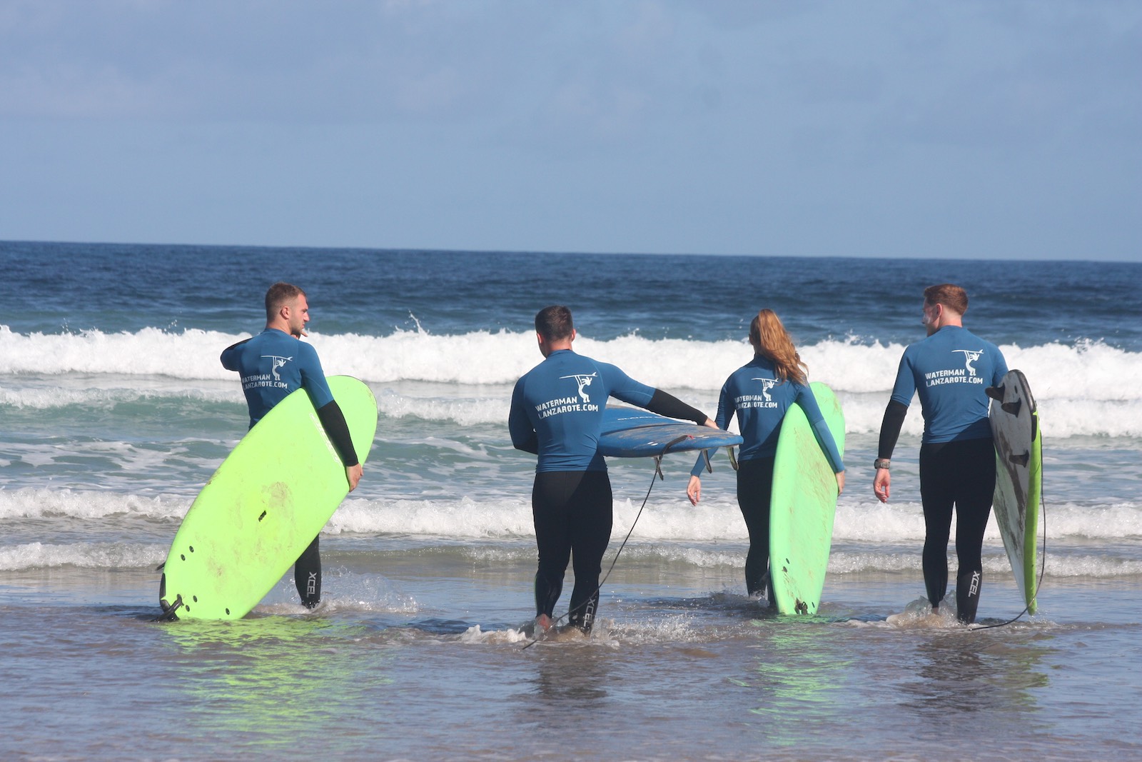 beginner surf lesson famara Waterman